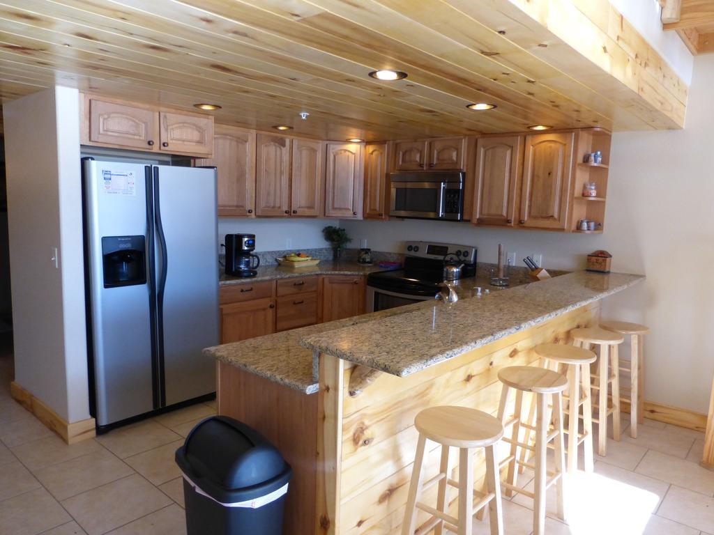 The Lodge at Duck Creek Duck Creek Village Kamer foto